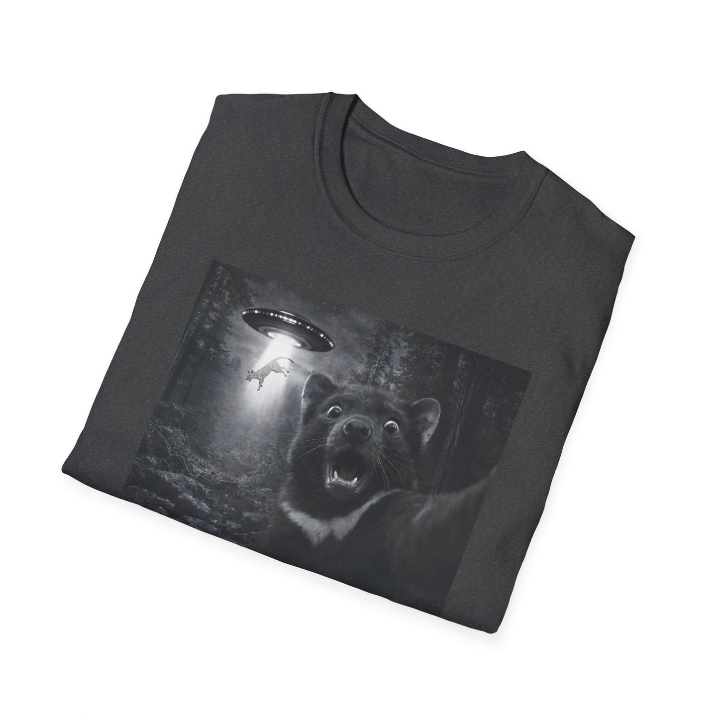 Tasmanian Devil Selfie T-Shirt, UFO Thylacine Shirt, Australian Wildlife Tee, Cryptid Lover Gift, Tassie Devil Graphic Shirt