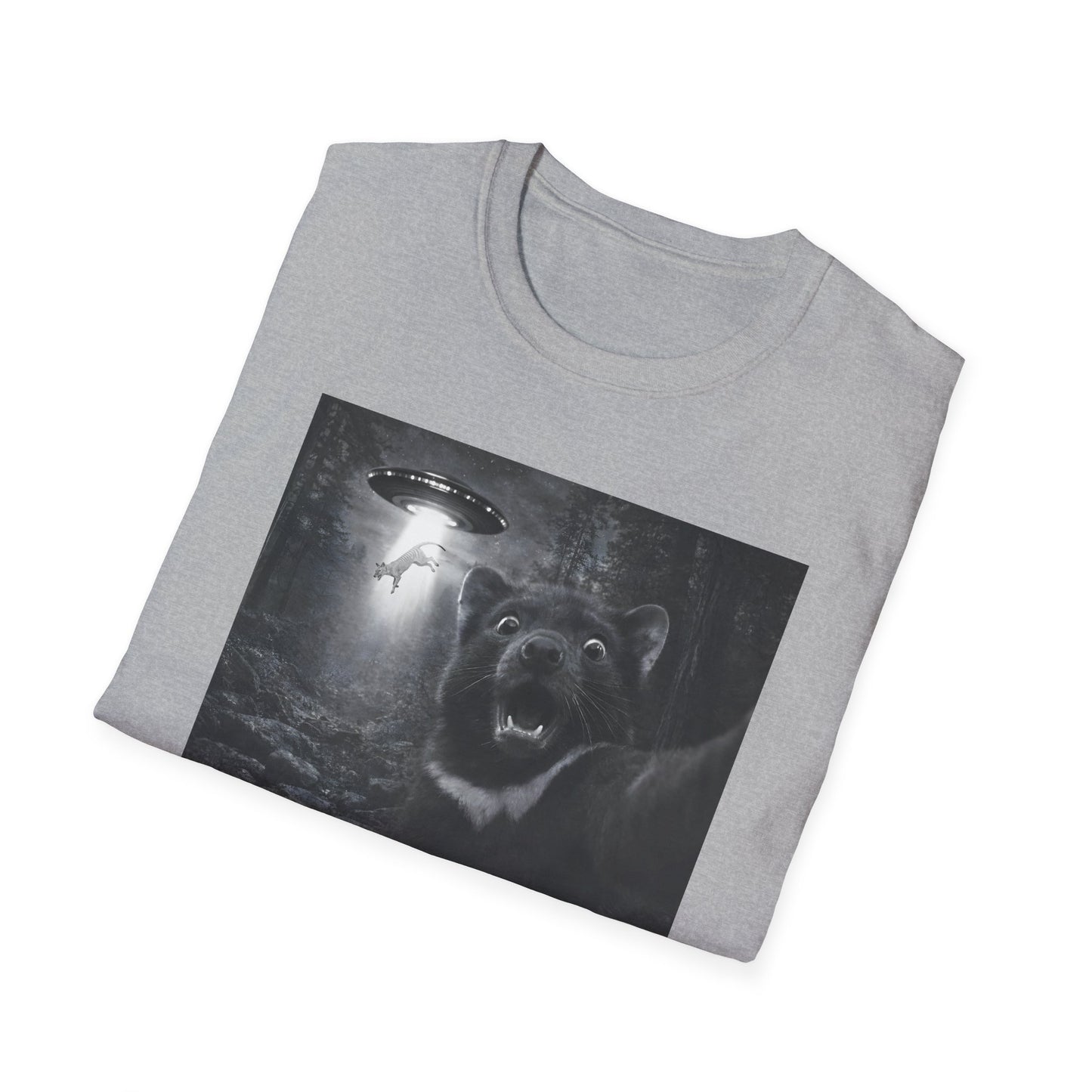 Tasmanian Devil Selfie T-Shirt, UFO Thylacine Shirt, Australian Wildlife Tee, Cryptid Lover Gift, Tassie Devil Graphic Shirt
