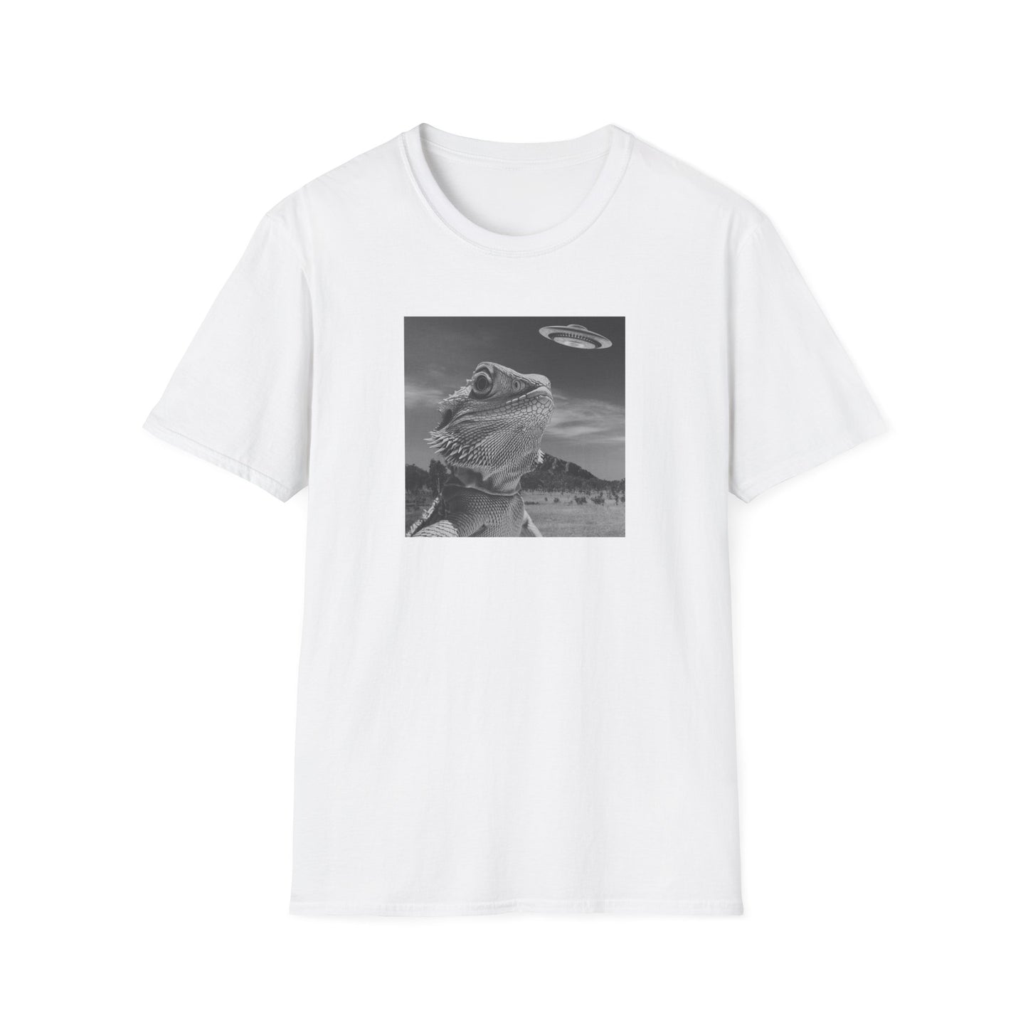Bearded Dragon UFO T-Shirt, Funny Alien Lizard Shirt, Bearded Dragon Selfie Tee, Sci Fi Reptile Shirt, UFO Shirt Funny, Reptile Lover Gift
