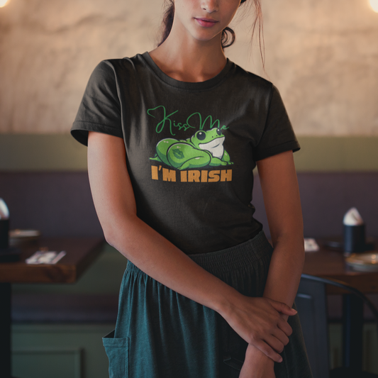Kiss Me I'm Irish Unisex Softstyle T-Shirt | Frog St Patrick's Day Shirt | Funny Frog Tee